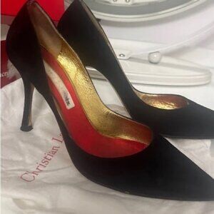 Elegant Black and Gold Stiletto Heels